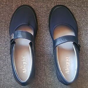 Alegria Navy Mary Jane shoes